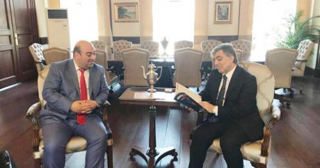 Экс-президенту Турции Абдуллаху Гюлю вручен золотой орден «Друг Азербайджана»