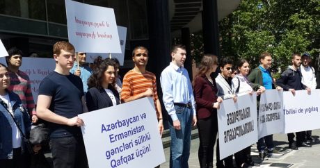В Тбилиси с участием азербайджанской и армянской молодежи проведена акция с призывом к миру