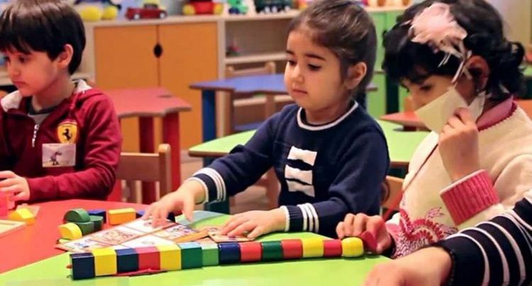 В Азербайджане дети будут ходить в детский сад с 1 года