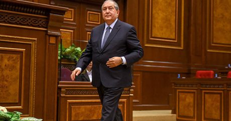 Президент Армении отправился в Карабах