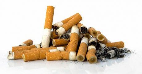 В Азербайджане запретили выброс в окружающую среду отходов табачных изделий