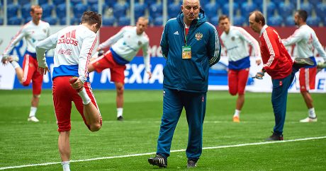 Черчесов: сборная России хочет выйти из группы на ЧМ-2018 с первого места