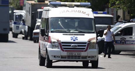 В Ереване после взрыва госпитализировали трех человек