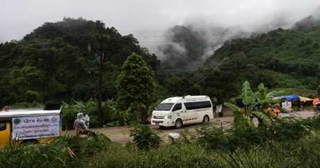 Из пещеры в Таиланде вывели девятого подростка