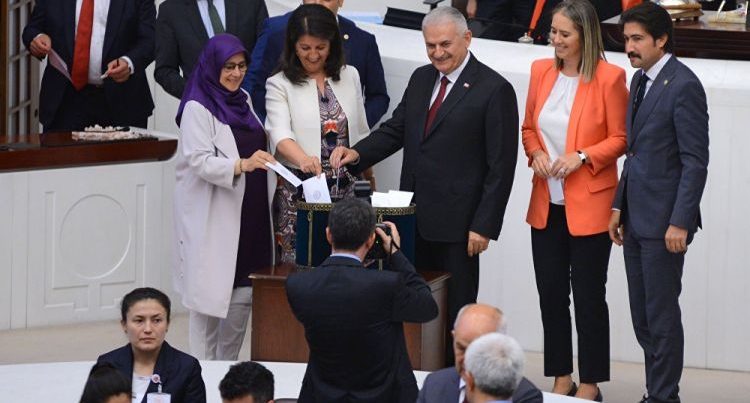 Избран новый председатель Парламента Турции