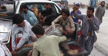 Взрыв на митинге в Пакистане: минимум 128 погибших
