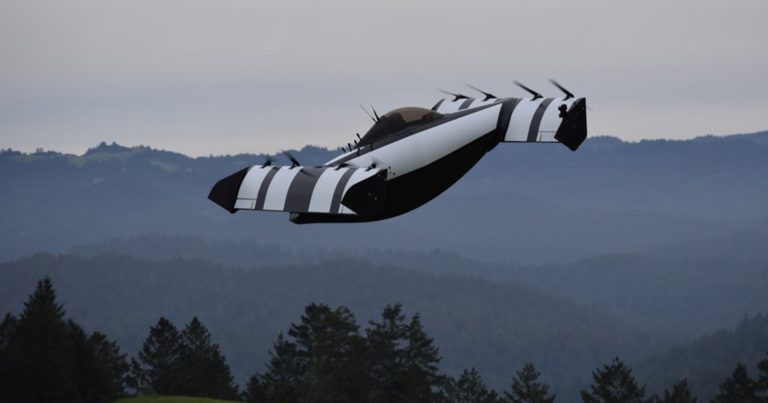 Канадская компания испытала прототип «летающего автомобиля» — ВИДЕО