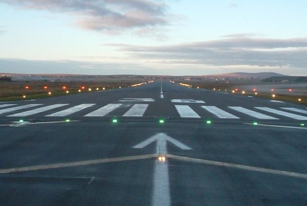 В аэропорту Вануату на взлетной полосе столкнулись несколько самолетов