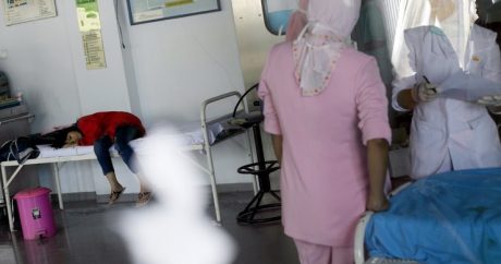 В Индонезии изнасилованную девочку посадили в тюрьму за аборт