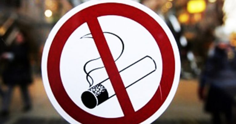 В Азербайджане за курение в запрещенных местах наказано более 360 человек