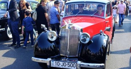 В Баку прошел пробег и выставка классических автомобилей – ФОТО