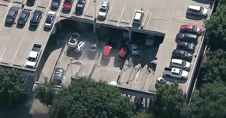 В Техасе рухнула многоэтажная парковка — ВИДЕО