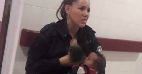 Покормив грудью голодного ребёнка полицейская получила повышение по службе