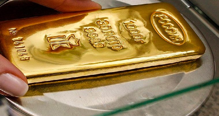 Золото подскочило до максимума за полгода на привлекательности защитных активов