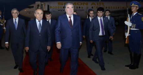 Президент Таджикистана прибыл с официальным визитом в Азербайджан