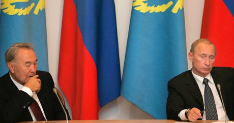 Казахский эксперт: «Россия испытывает трудности не из-за санкций, а из-за собственной коррумпированной власти»