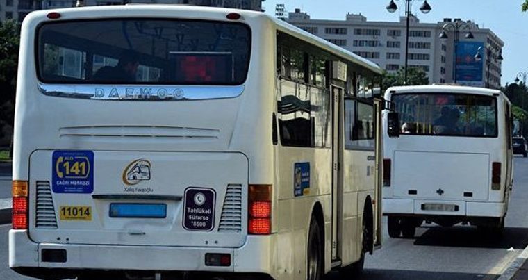 В Баку изменена схема движения двух автобусных маршрутов
