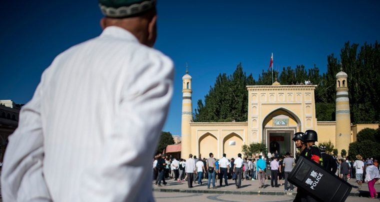 Трамп пригрозил Китаю санкциями за ущемление прав уйгуров