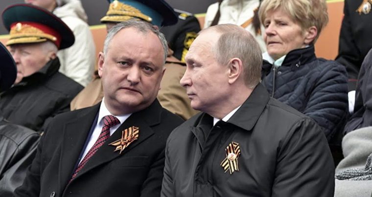 Эксперт об отстранении Додона: «Самый популярный политик в Молдове – Путин»