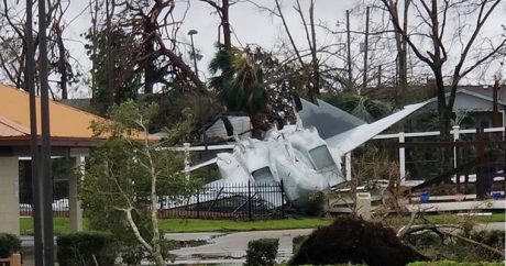 Ураган Майкл уничтожил 12 истребителей F-22