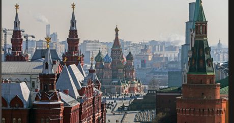 Кремль оцепили из-за сообщения об угрозе взрыва