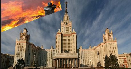 В Москве горит здание МГУ