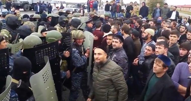 Ингуши возмущены передачей Чечне 17 тыс. га земли — Видео