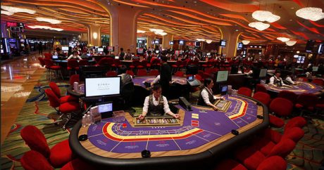Китайский миллиардер разорил свою компанию в казино