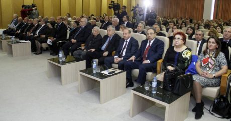 В Баку проходит международная конференция, посвященная 70-летнему юбилею академика Махмуда Керимова