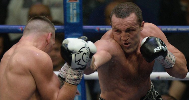 Бокс: Лебедев победил Уилсона — ВИДЕО