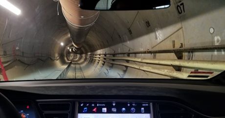 Илон Маск открыл скоростной подземный туннель под Лос-Анджелесом
