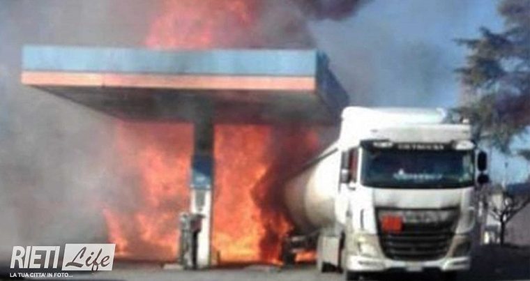 В Италии на АЗС взорвался бензовоз