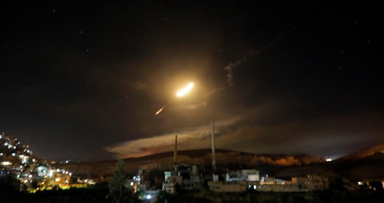 Израильские самолеты нанесли удары по иранскому грузу