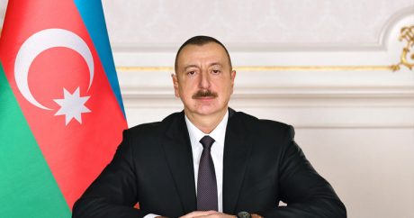 Ильхам Алиев поздравил суданского коллегу