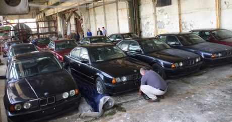 В Болгарии нашли заброшенный склад с новыми автомобилями BMW