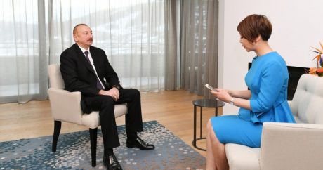 Давос: Ильхам Алиев дал интервью китайскому телевидению «CGTN»