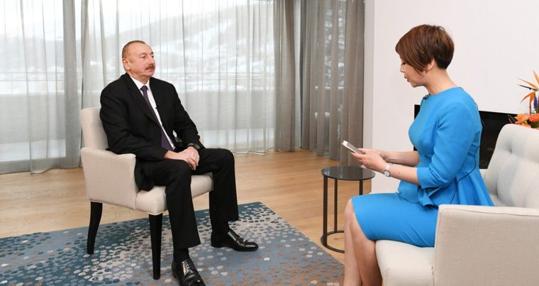 Давос: Ильхам Алиев дал интервью китайскому телевидению «CGTN»