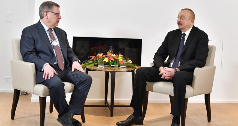 Давос: Ильхам Алиев встретился с президентом»The Boston Consulting Group»