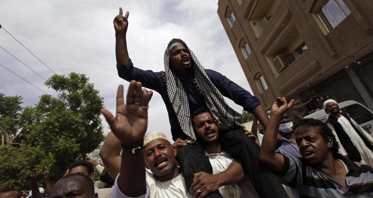В ходе протестов в Судане погибли 2 человека — Видео