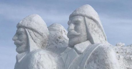 В Сарыкамыше построили огромную снежную скульптуру