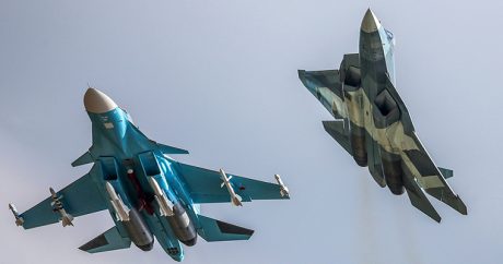 Два истребителя-бомбардировщика Су-34 столкнулись в России