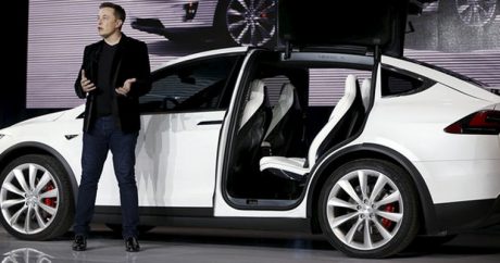 Tesla прекратит продажи дешевых версий автомобилей Model S и X