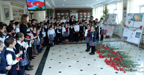 Сегодня первые уроки в школах Баку были посвящены Ходжалинскому геноциду
