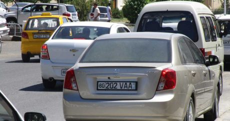 В Узбекистане с 1 апреля номерной знак для автомобиля будет выдавать «Единое окно»