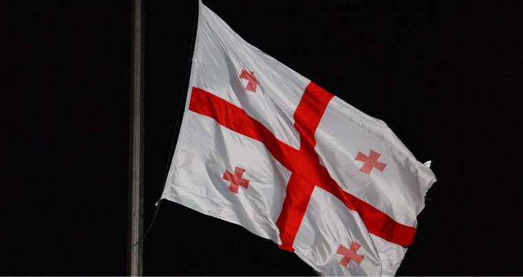В Грузии приспущены флаги