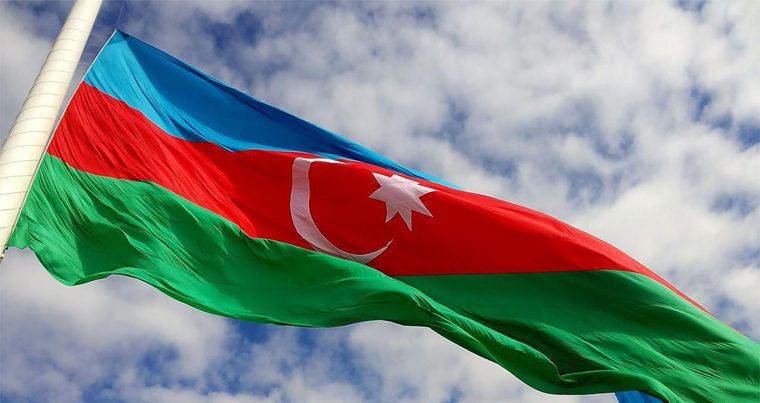 Государственный гимн Азербайджана запретят исполнять на других языках