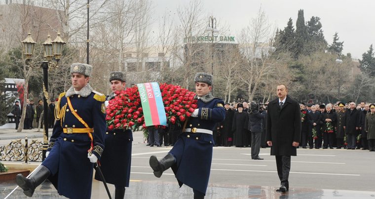 В Баку прошло всенародное шествие по случаю 27-й годовщины Ходжалинского геноцида
