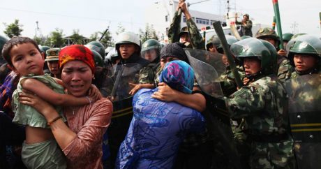 Международные организации: Власти Китая уничтожают уйгурских интеллектуалов в концлагерях