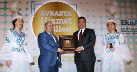 Главред «Yenicag» награжден «За заслуги перед Тюркским миром»