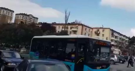 Восстановлено движение автобусов по пр. Гара Гараева в Баку